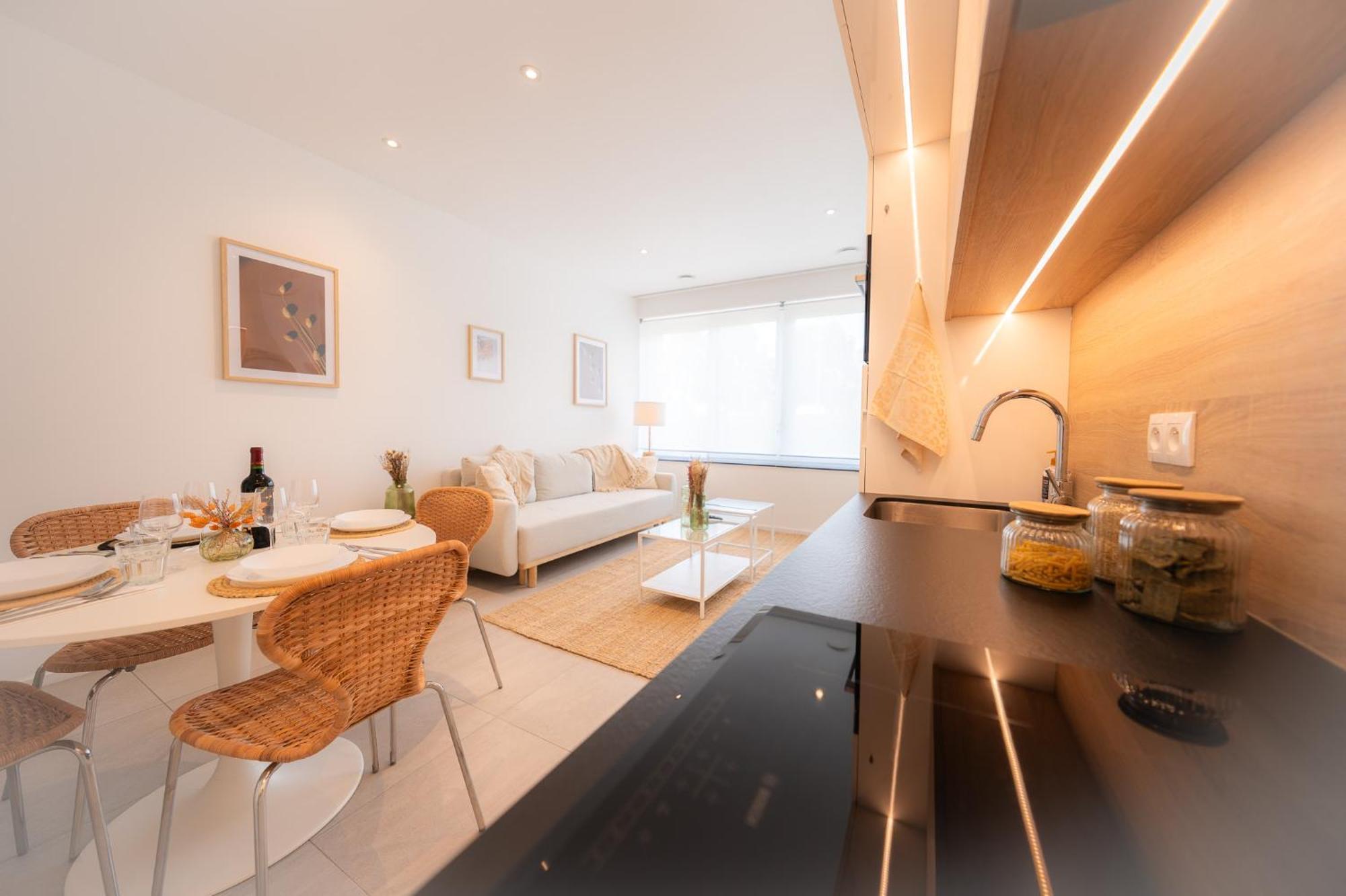 Appartement Cosy Pres De Tout ! 蒙斯 外观 照片